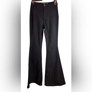 Willow Boutique Clothing Company Black Flared Stretchy Pants M NWT